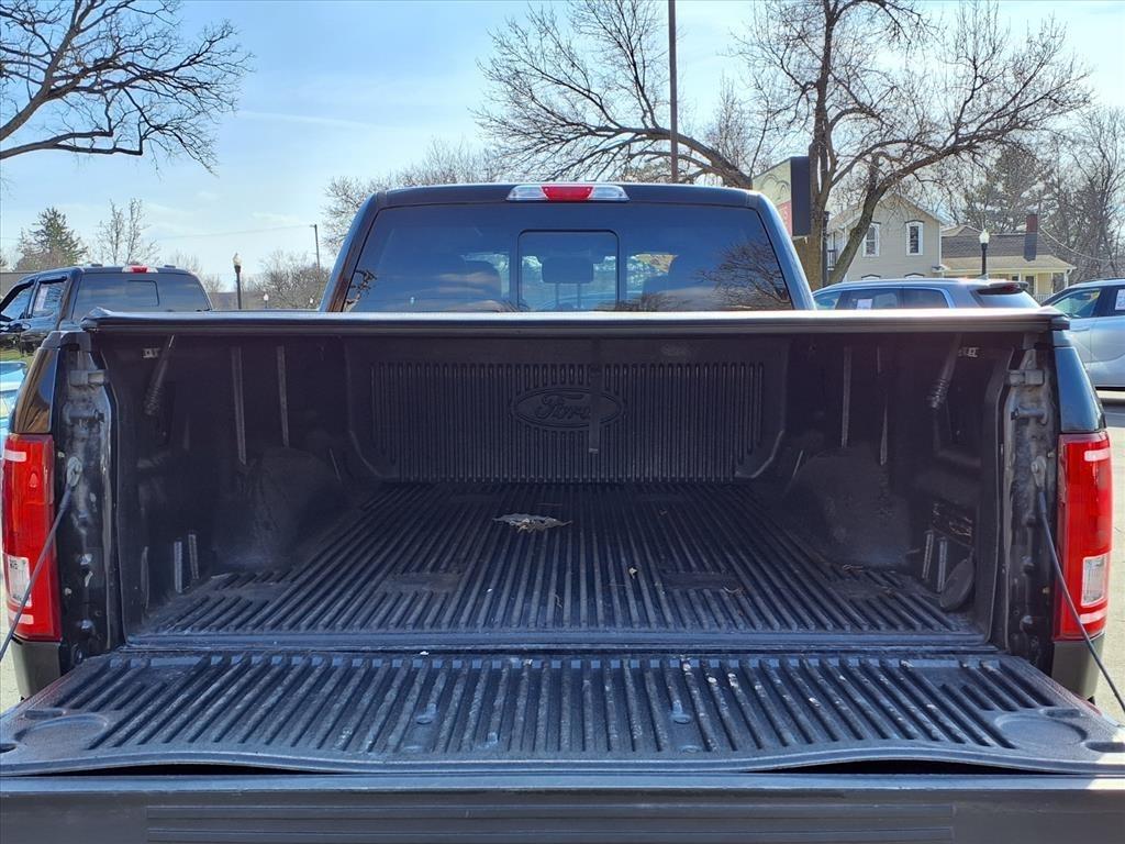 Ford F-150 Platinum 4WD SuperCrew 5.5' Box 2017