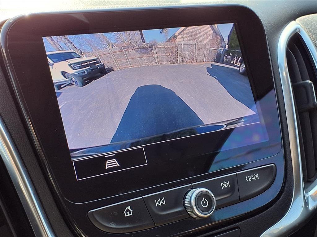 Chevrolet Equinox FWD 4dr Premier 2022