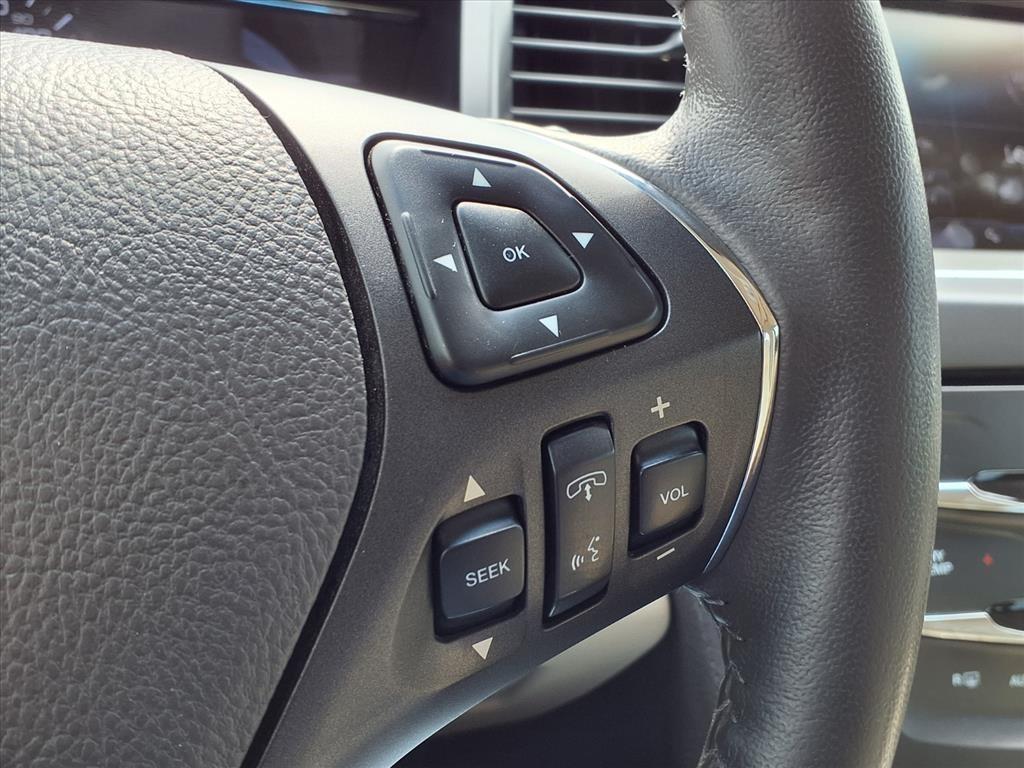 Lincoln MKS 4dr Sdn 3.7L FWD 2013