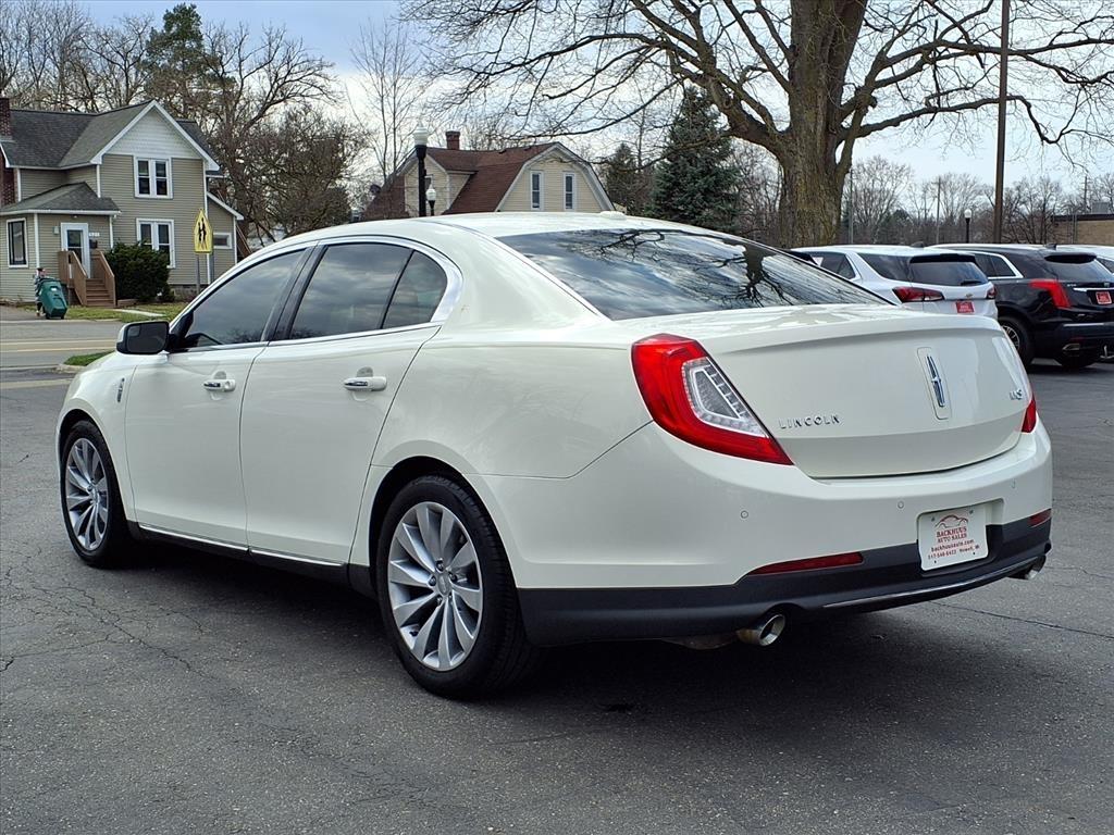 Lincoln MKS 4dr Sdn 3.7L FWD 2013