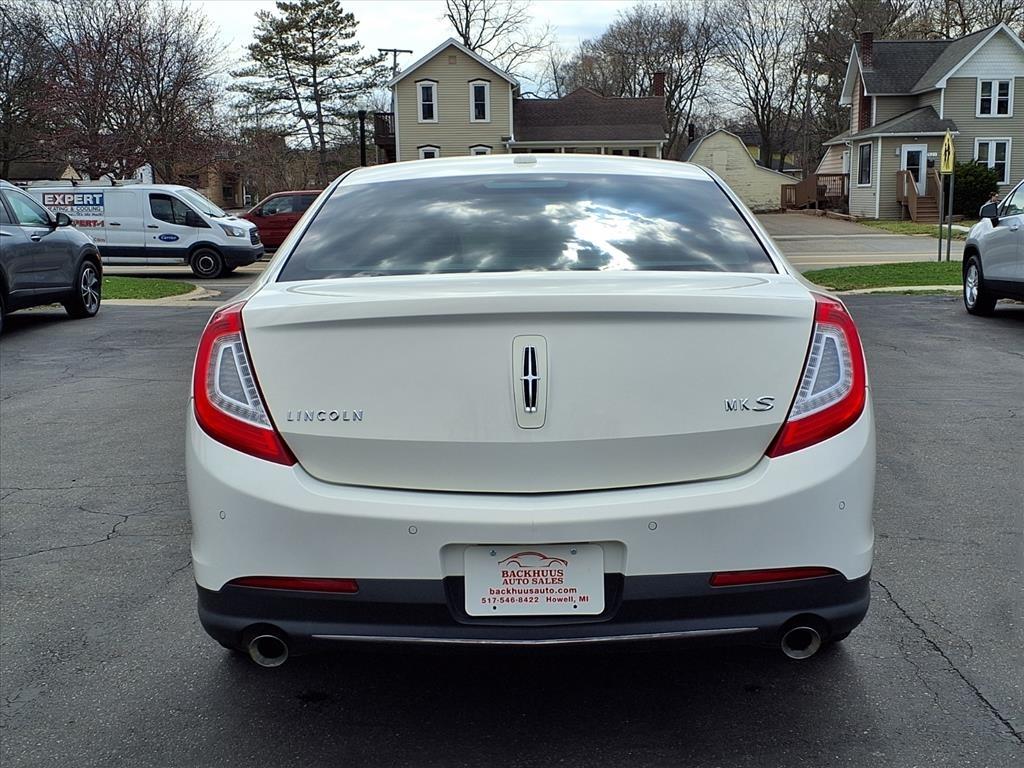 Lincoln MKS 4dr Sdn 3.7L FWD 2013