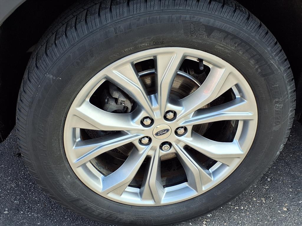 Ford Explorer XLT 4WD 2020