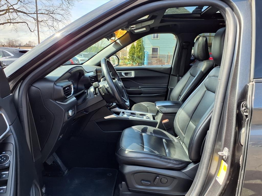 Ford Explorer XLT 4WD 2020