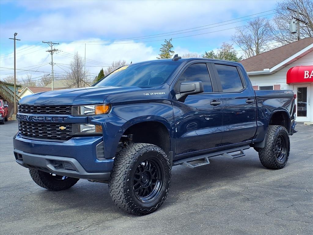 Chevrolet Silverado 1500 4WD Crew Cab 147" Custom 2020