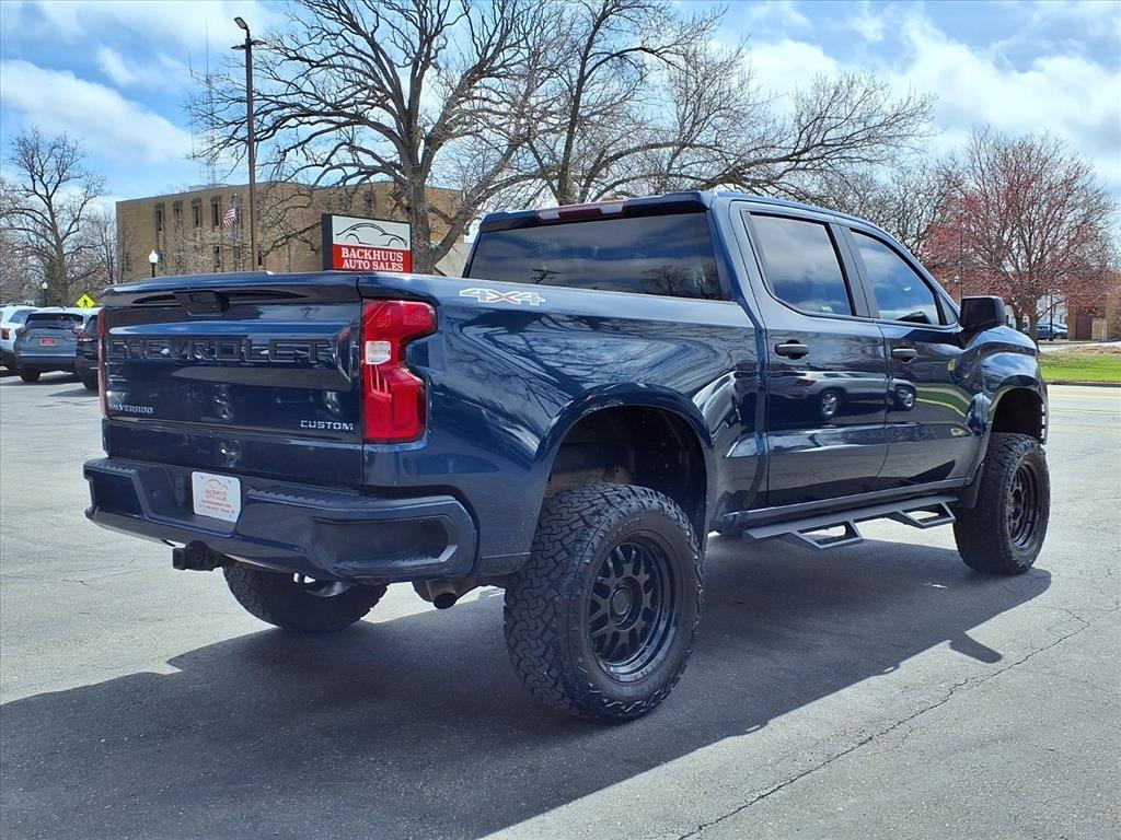 Chevrolet Silverado 1500 4WD Crew Cab 147" Custom 2020