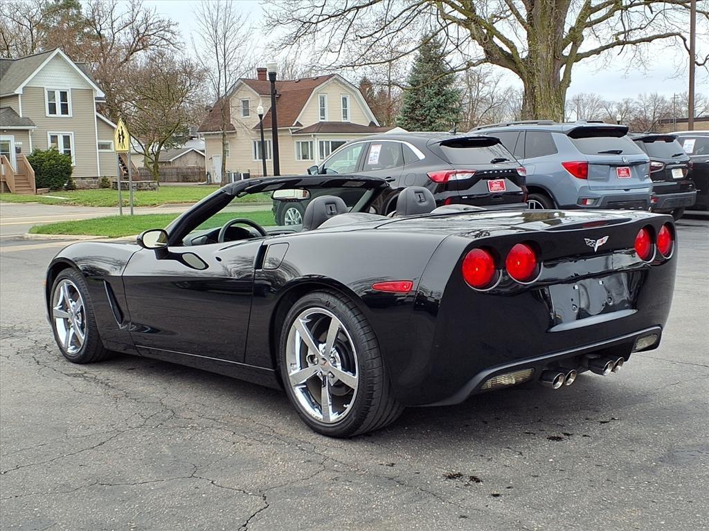 Chevrolet Corvette 2dr Conv w/2LT 2010