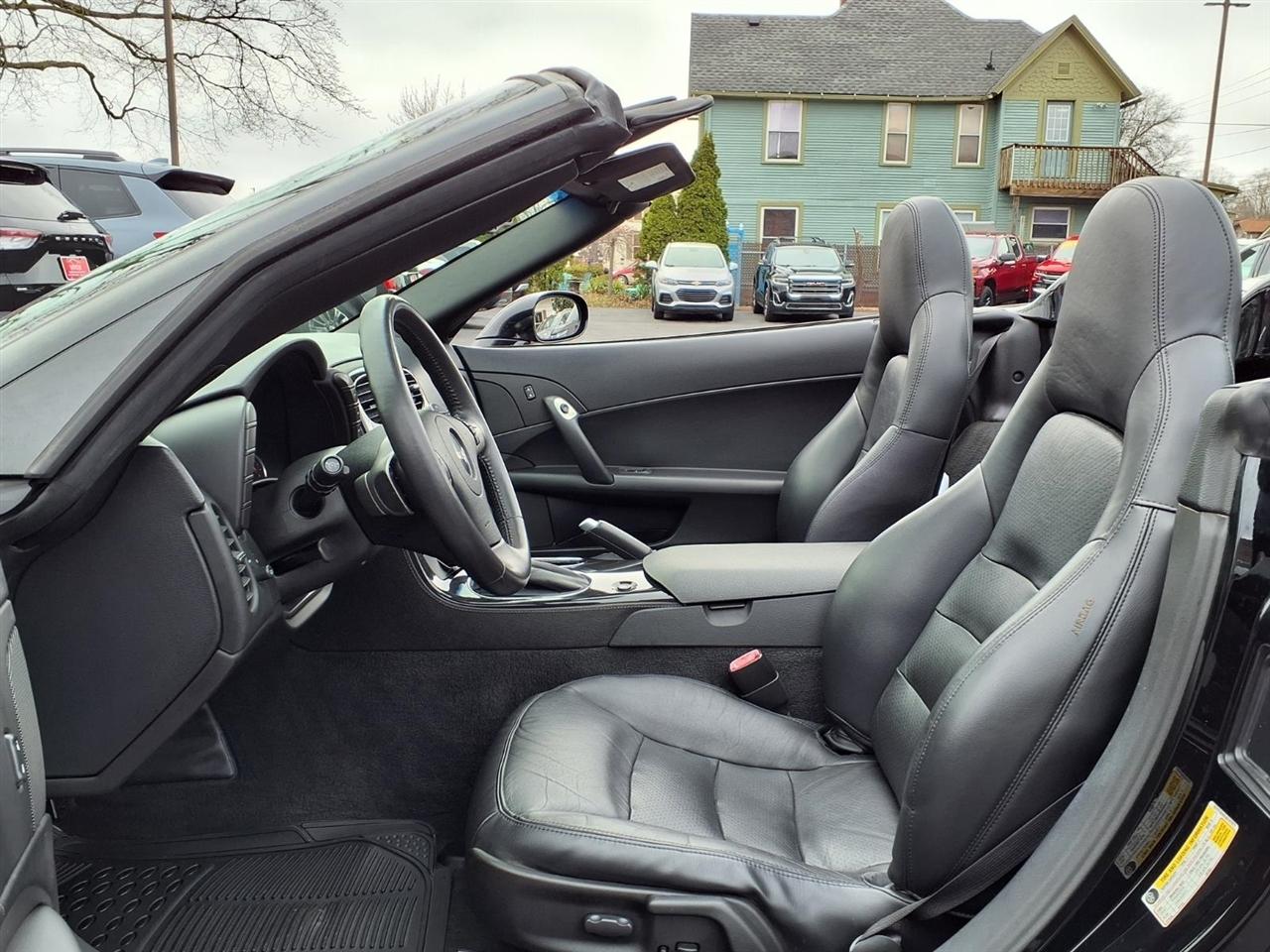 Chevrolet Corvette 2dr Conv w/2LT 2010