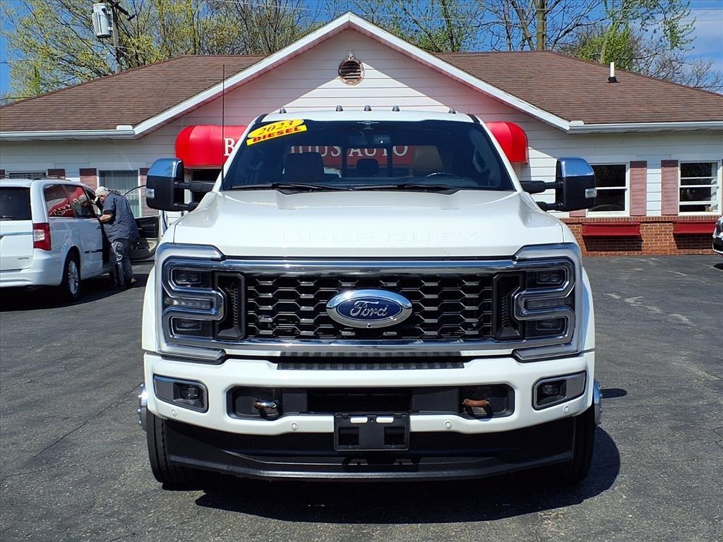 Ford Super Duty F-450 DRW Platinum 4WD Crew Cab 8' Box 2023