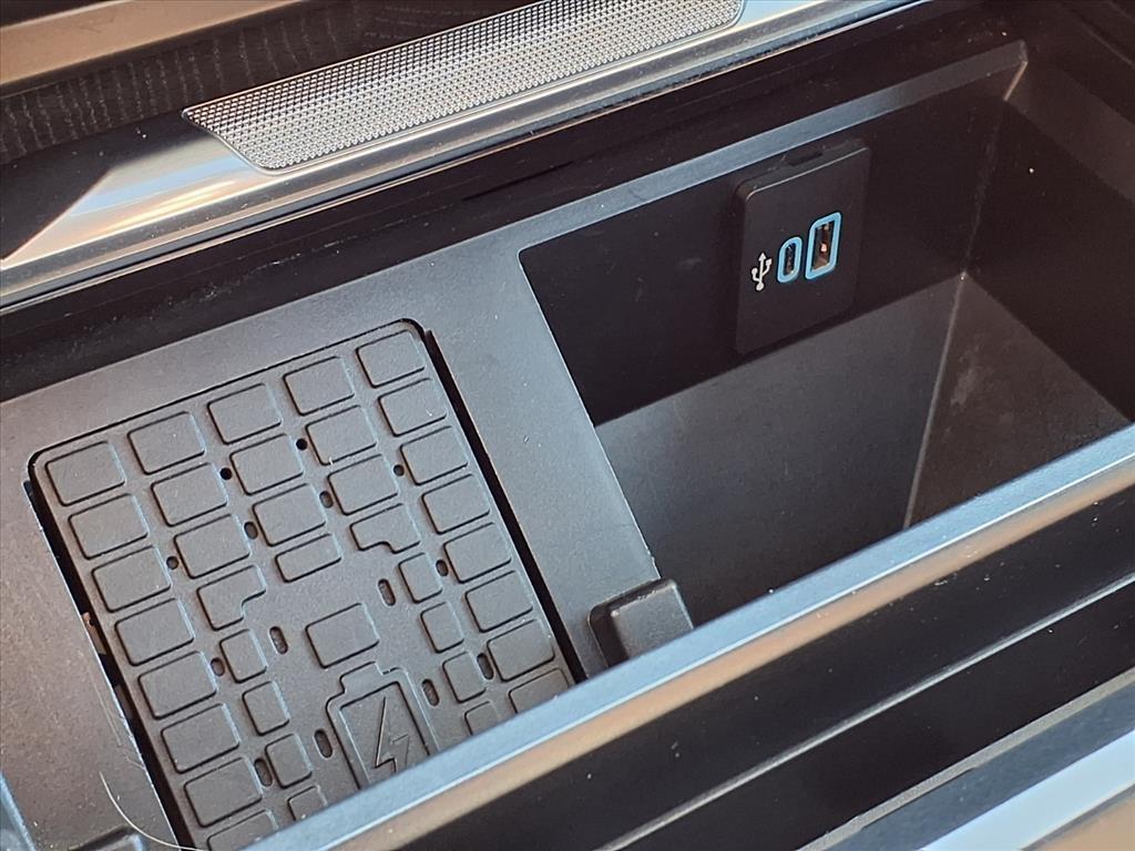 Ford Super Duty F-450 DRW Platinum 4WD Crew Cab 8' Box 2023