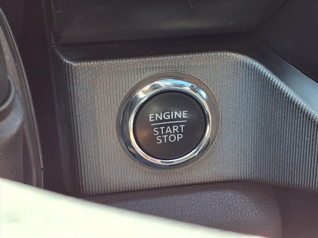 Ford Super Duty F-450 DRW Platinum 4WD Crew Cab 8' Box 2023