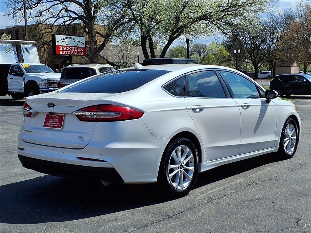 Ford Fusion SE FWD 2020