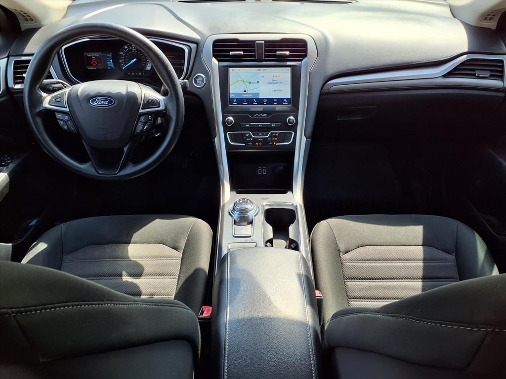 Ford Fusion SE FWD 2020