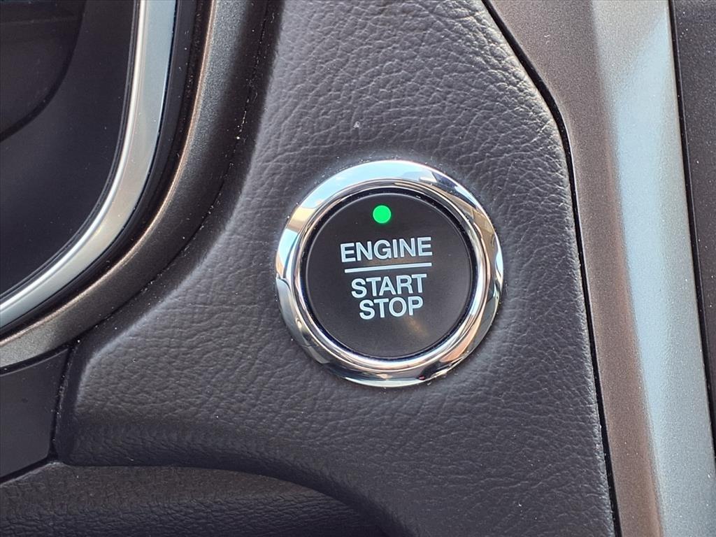 Ford Fusion SE FWD 2020