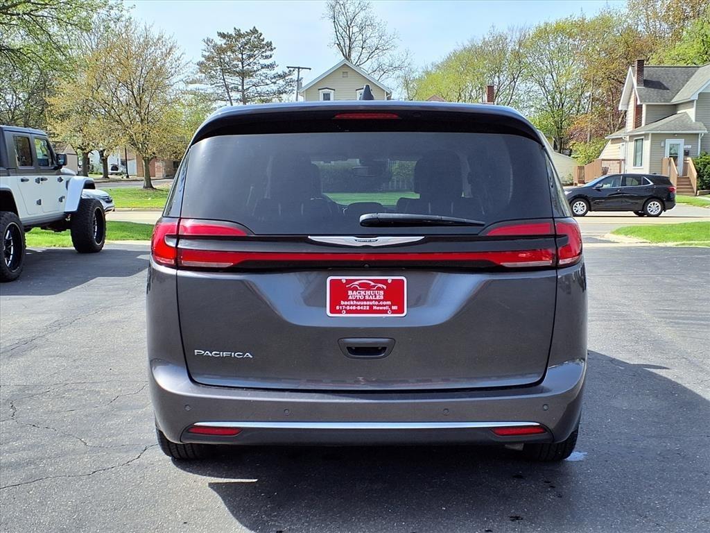 Chrysler Pacifica Touring L FWD 2023