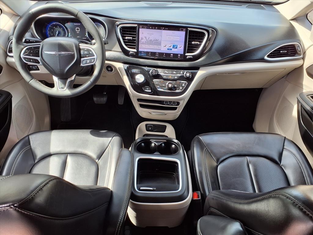 Chrysler Pacifica Touring L FWD 2023