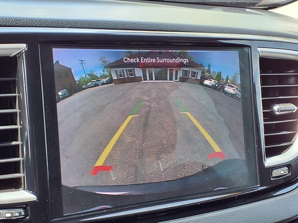 Chrysler Pacifica Touring L FWD 2023