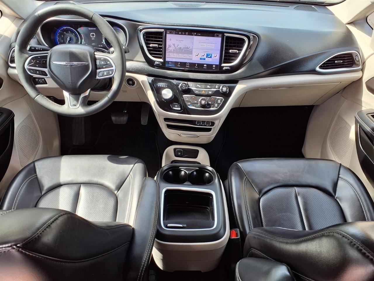 Chrysler Pacifica Touring L FWD 2023