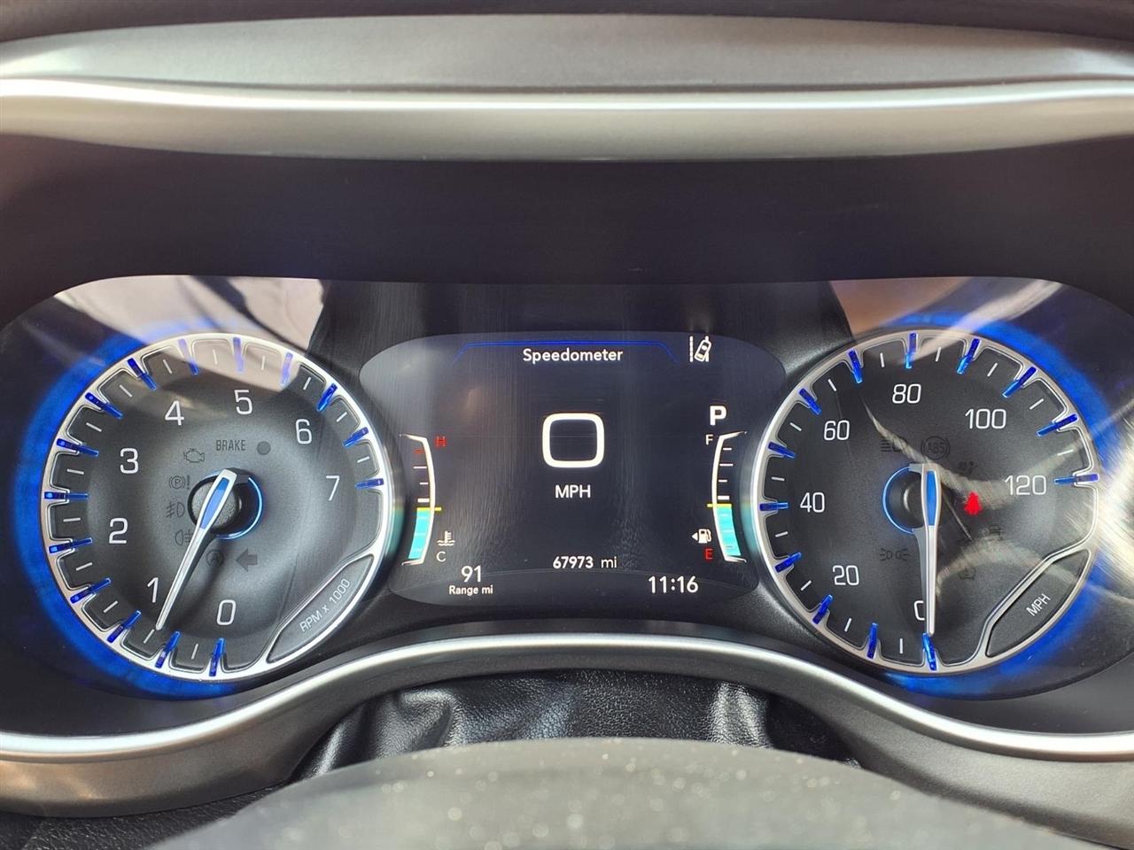 Chrysler Pacifica Touring L FWD 2023