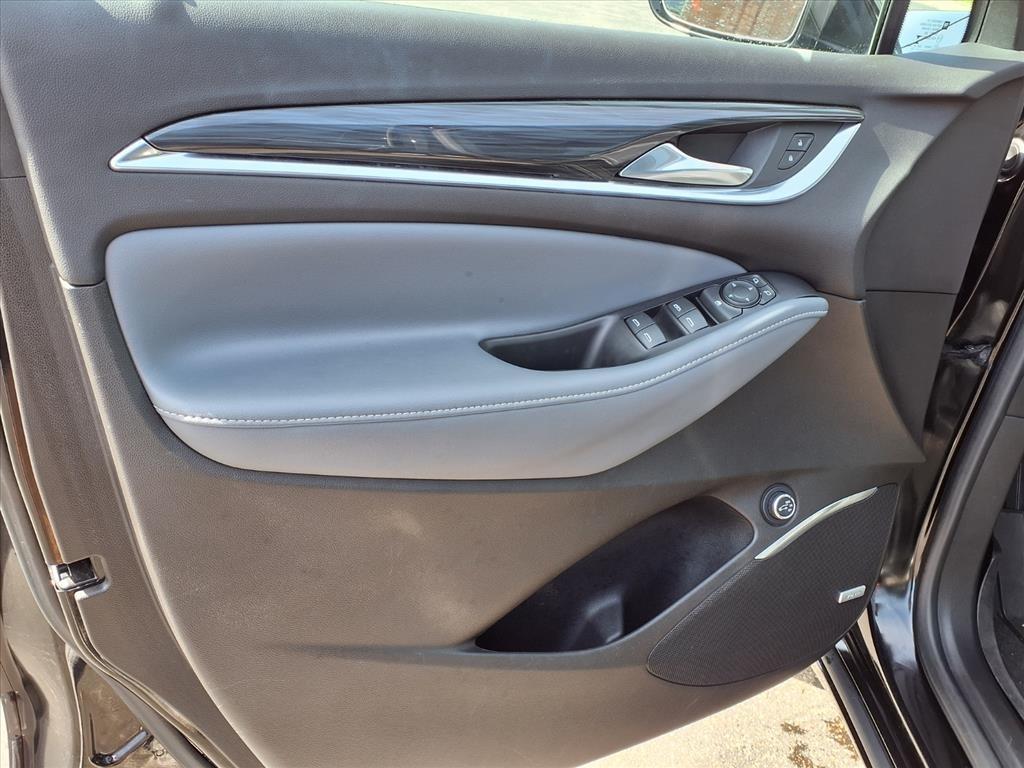 Buick Enclave AWD 4dr Essence 2021