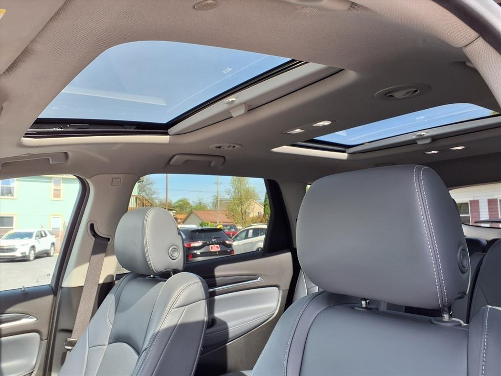 Buick Enclave AWD 4dr Essence 2021