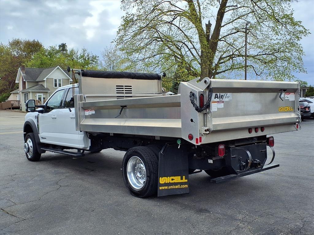 Ford Super Duty F-550 DRW Lariat 4WD Crew Cab 179" WB 60" CA 2024