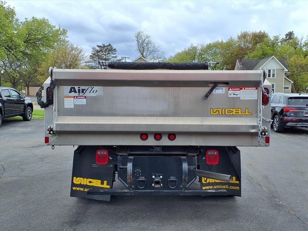 Ford Super Duty F-550 DRW Lariat 4WD Crew Cab 179" WB 60" CA 2024