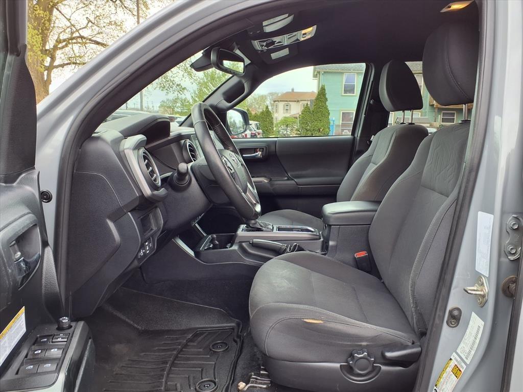 Toyota Tacoma 4WD TRD Off Road Double Cab 5' Bed V6 MT (Natl) 2019