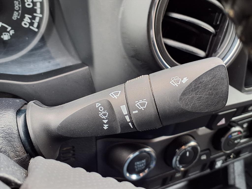 Toyota Tacoma 4WD TRD Off Road Double Cab 5' Bed V6 MT (Natl) 2019