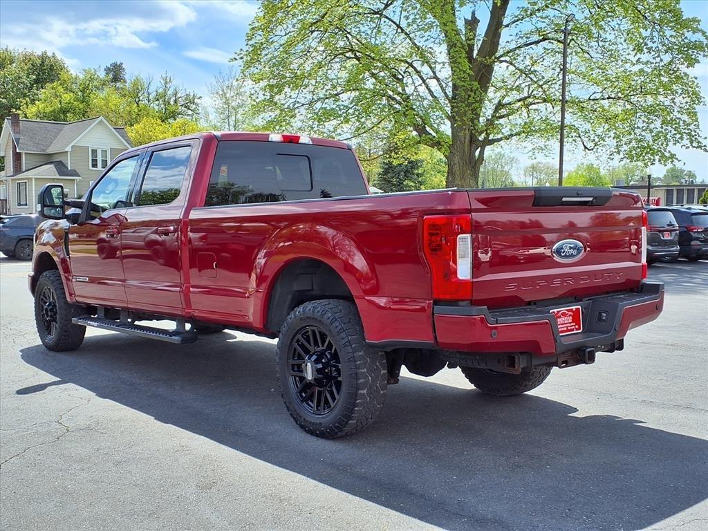 Ford Super Duty F-250 SRW Lariat 4WD Crew Cab 8' Box 2019