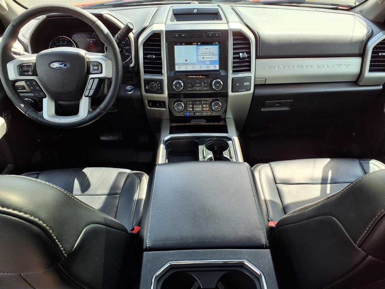 Ford Super Duty F-250 SRW Lariat 4WD Crew Cab 8' Box 2019
