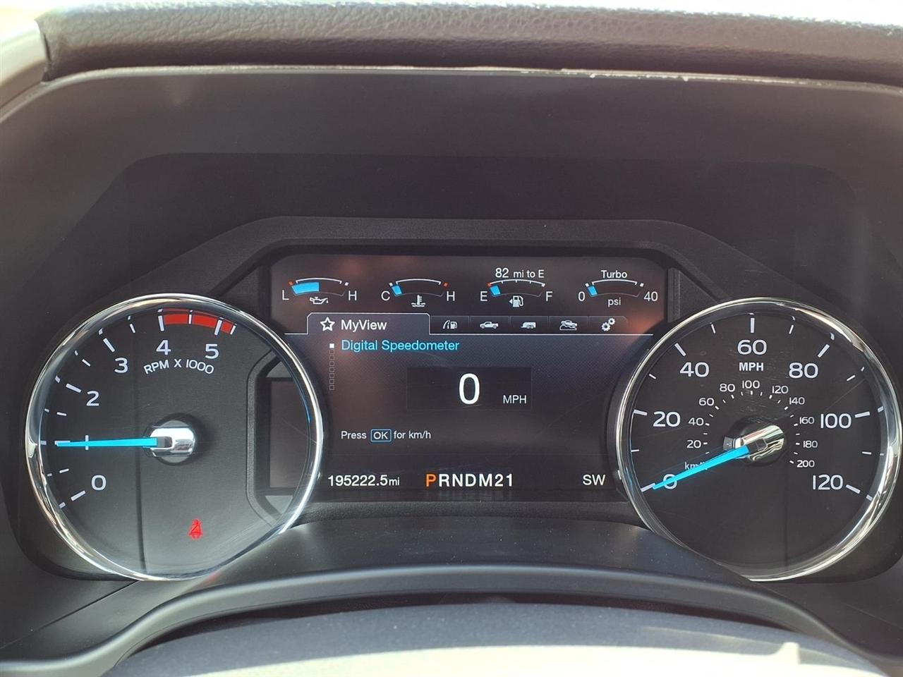 Ford Super Duty F-250 SRW Lariat 4WD Crew Cab 8' Box 2019