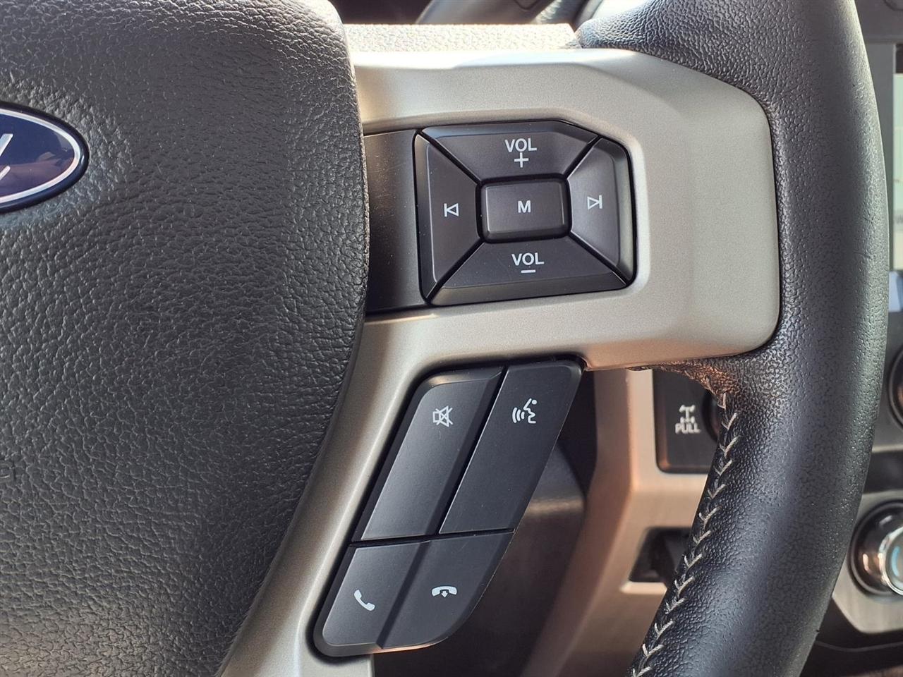 Ford Super Duty F-250 SRW Lariat 4WD Crew Cab 8' Box 2019