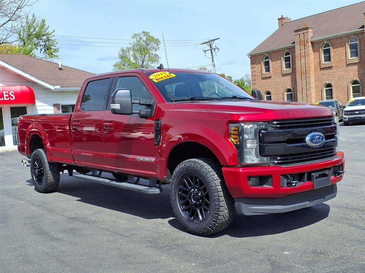 2019 Ford Super Duty F-250 SRW Lariat 4WD Crew Cab 8' Box