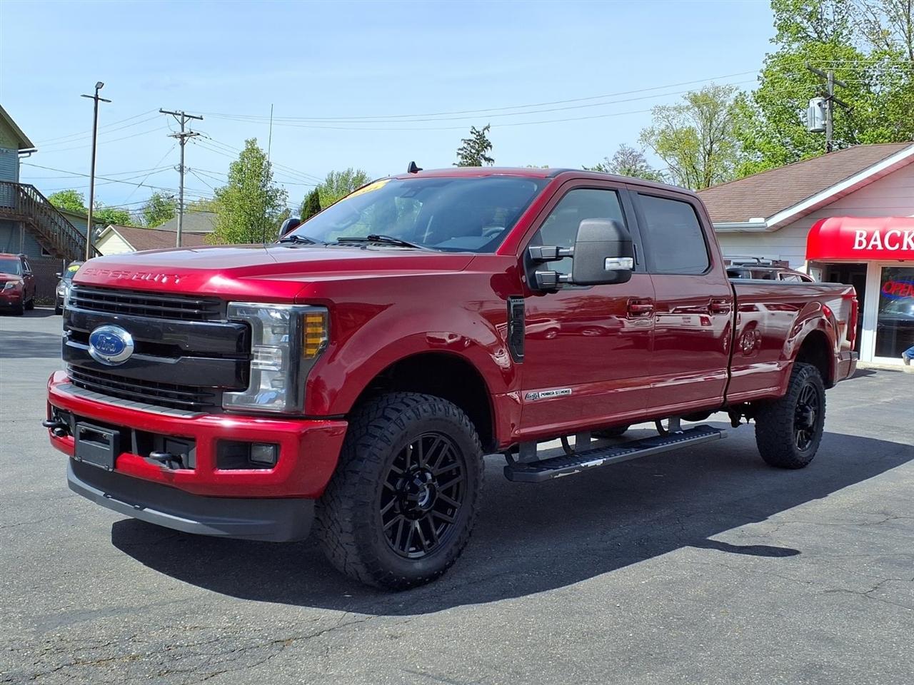 Ford Super Duty F-250 SRW Lariat 4WD Crew Cab 8' Box 2019