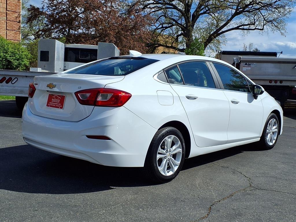 Chevrolet Cruze 4dr Sdn LT 2019