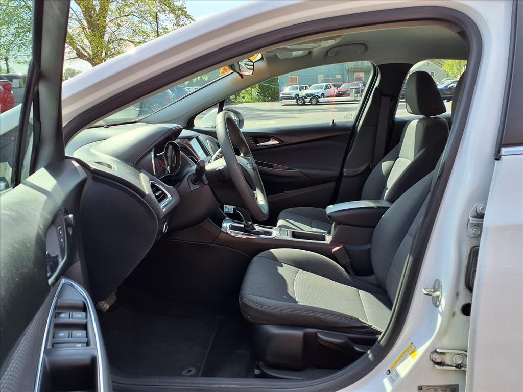 Chevrolet Cruze 4dr Sdn LT 2019