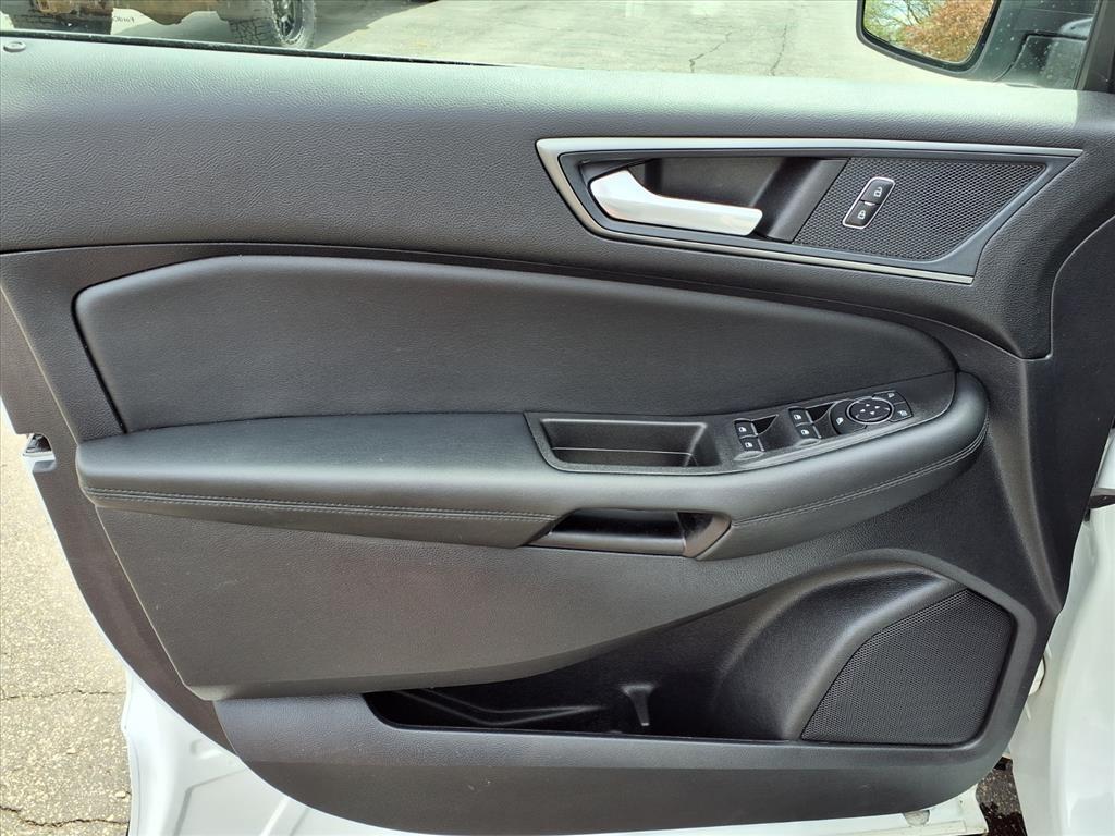 Ford Edge SE FWD 2021