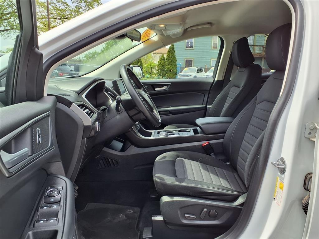 Ford Edge SE FWD 2021