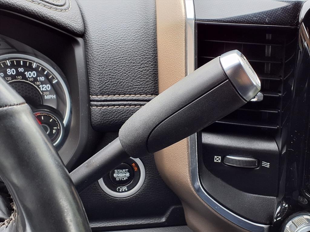 RAM 3500 Laramie 4x4 Crew Cab 8' Box 2019
