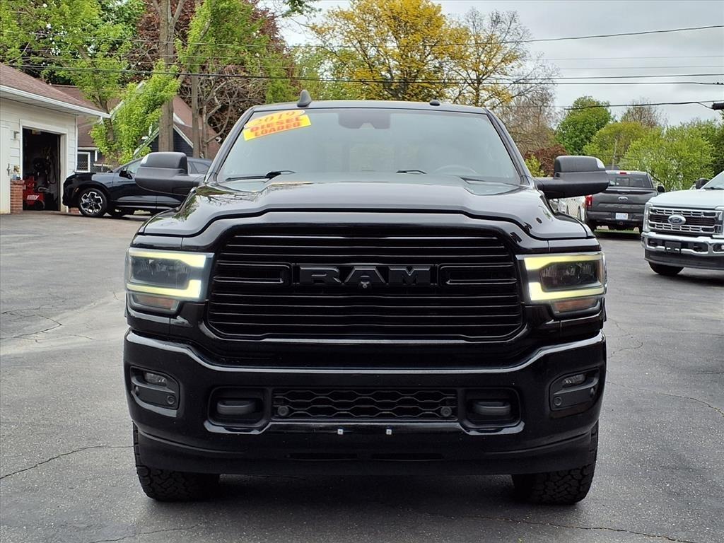 RAM 3500 Laramie 4x4 Crew Cab 8' Box 2019