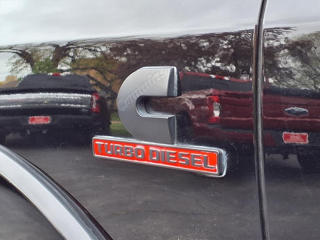 RAM 3500 Laramie 4x4 Crew Cab 8' Box 2019