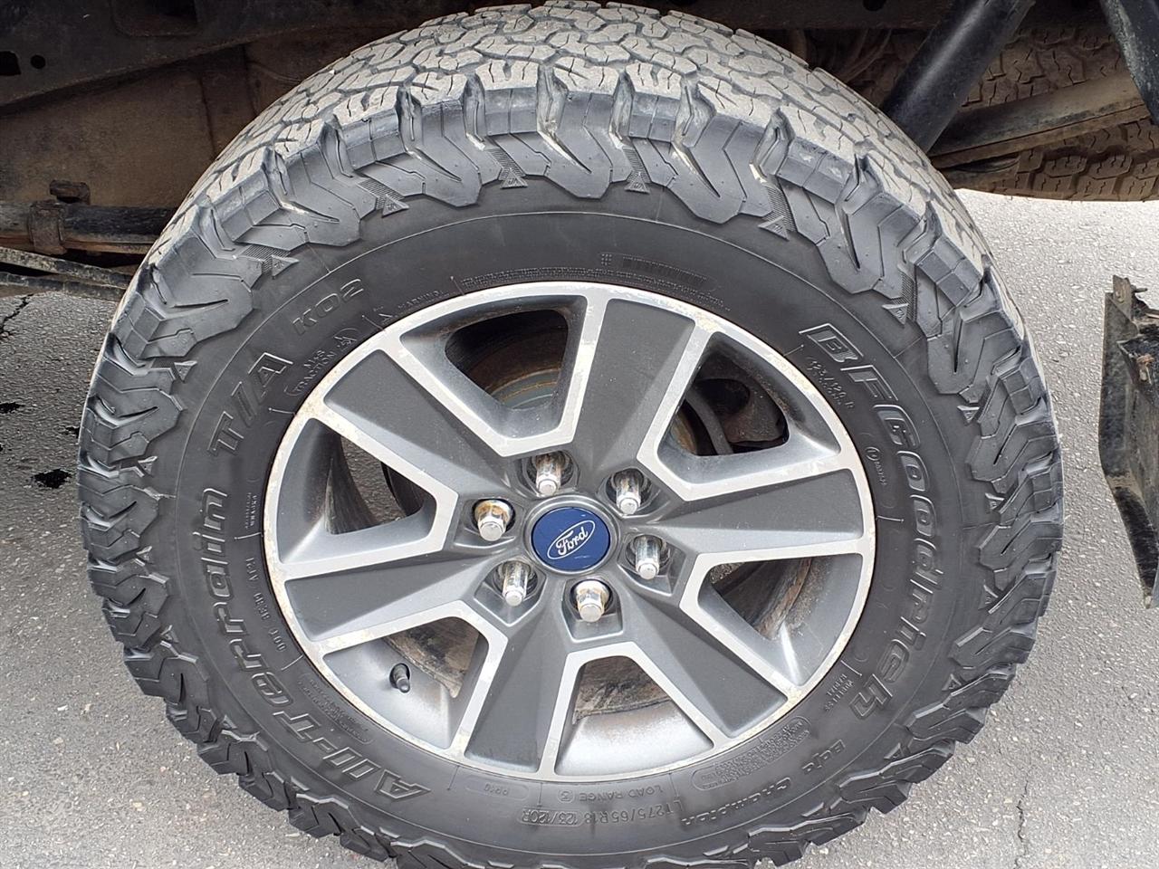 Ford F-150 4WD SuperCrew 145" XLT 2016
