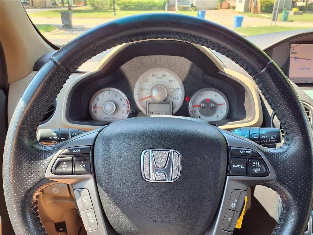 Honda Pilot 4WD 4dr Touring w/RES & Navi 2011