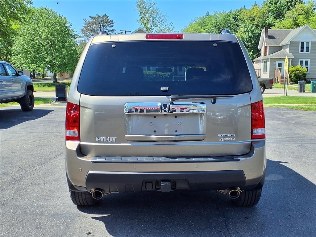 Honda Pilot 4WD 4dr Touring w/RES & Navi 2011