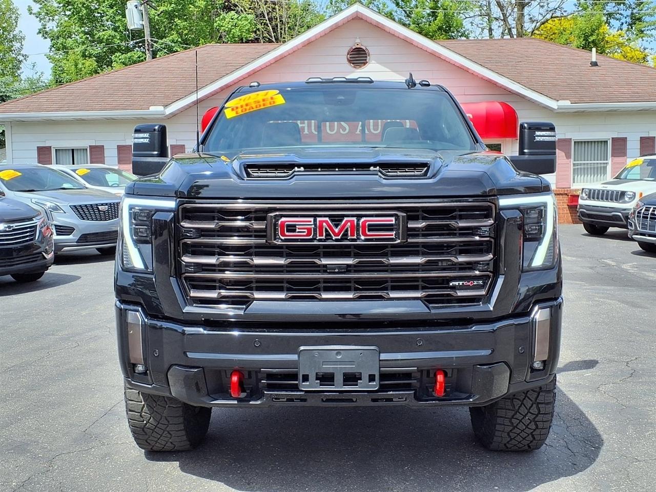 GMC Sierra 2500HD 4WD Crew Cab 159" AT4X 2024