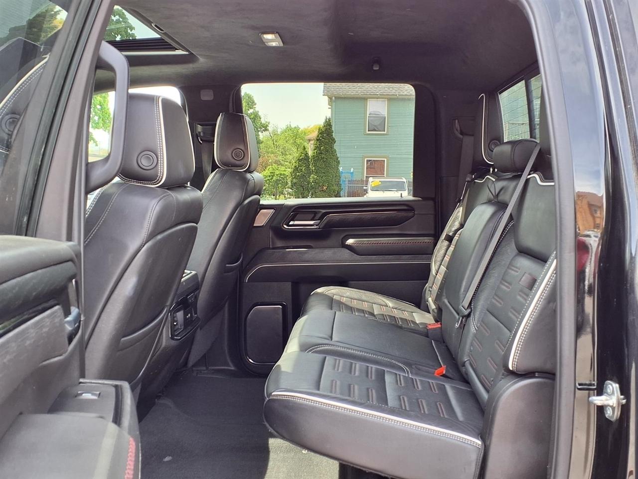 GMC Sierra 2500HD 4WD Crew Cab 159" AT4X 2024