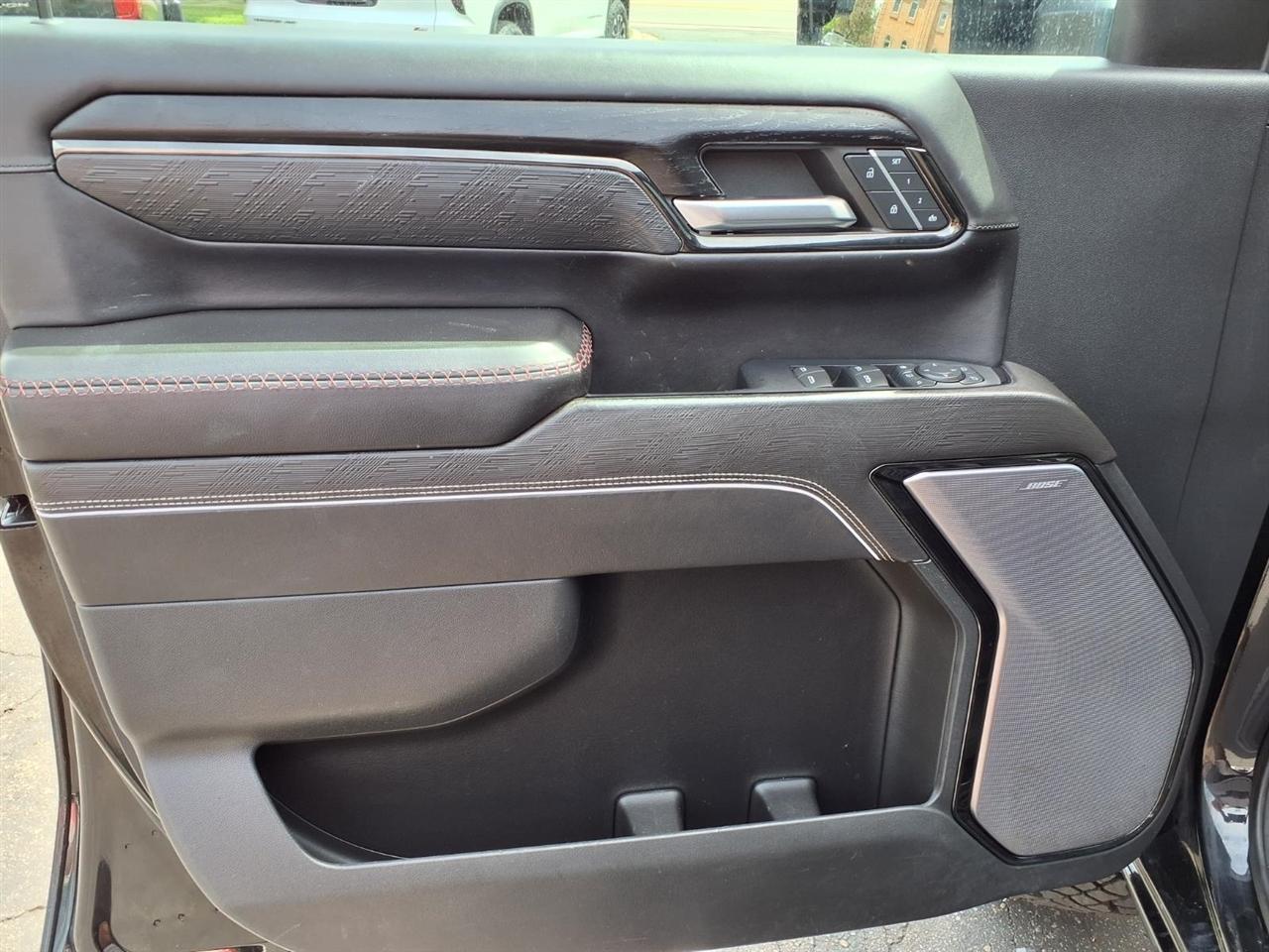 GMC Sierra 2500HD 4WD Crew Cab 159" AT4X 2024