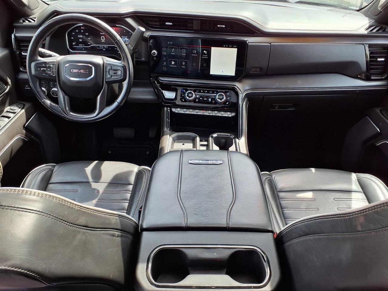 GMC Sierra 2500HD 4WD Crew Cab 159" AT4X 2024