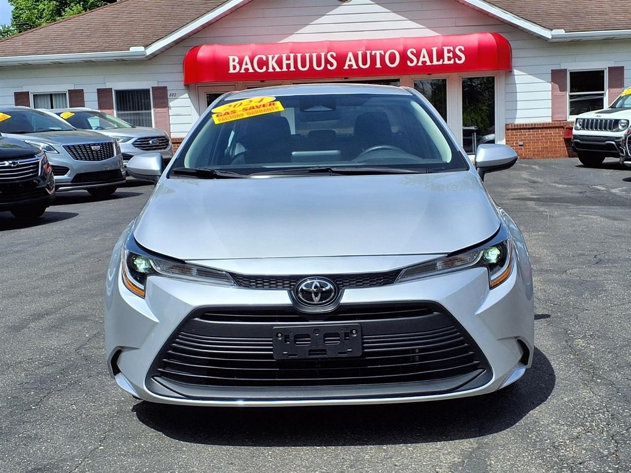 Toyota Corolla LE CVT (Natl) 2024