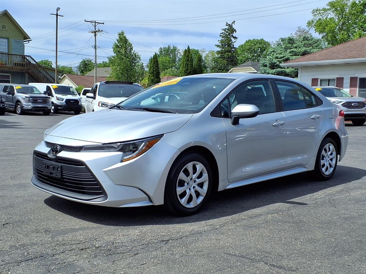 Toyota Corolla LE CVT (Natl) 2024